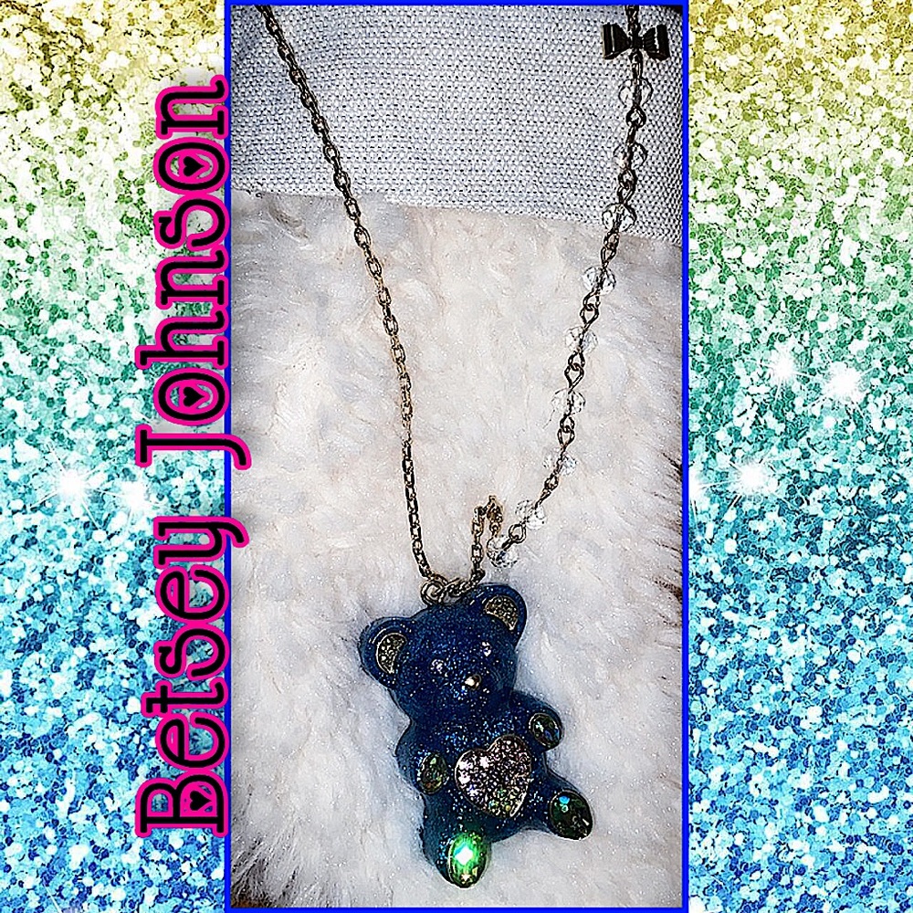 Betsey Johnson 🧸 Gummy Bear Necklace